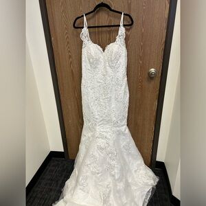 Wedding gown